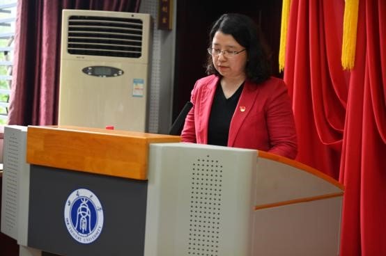 1.jpg 部分预备党员列席会议