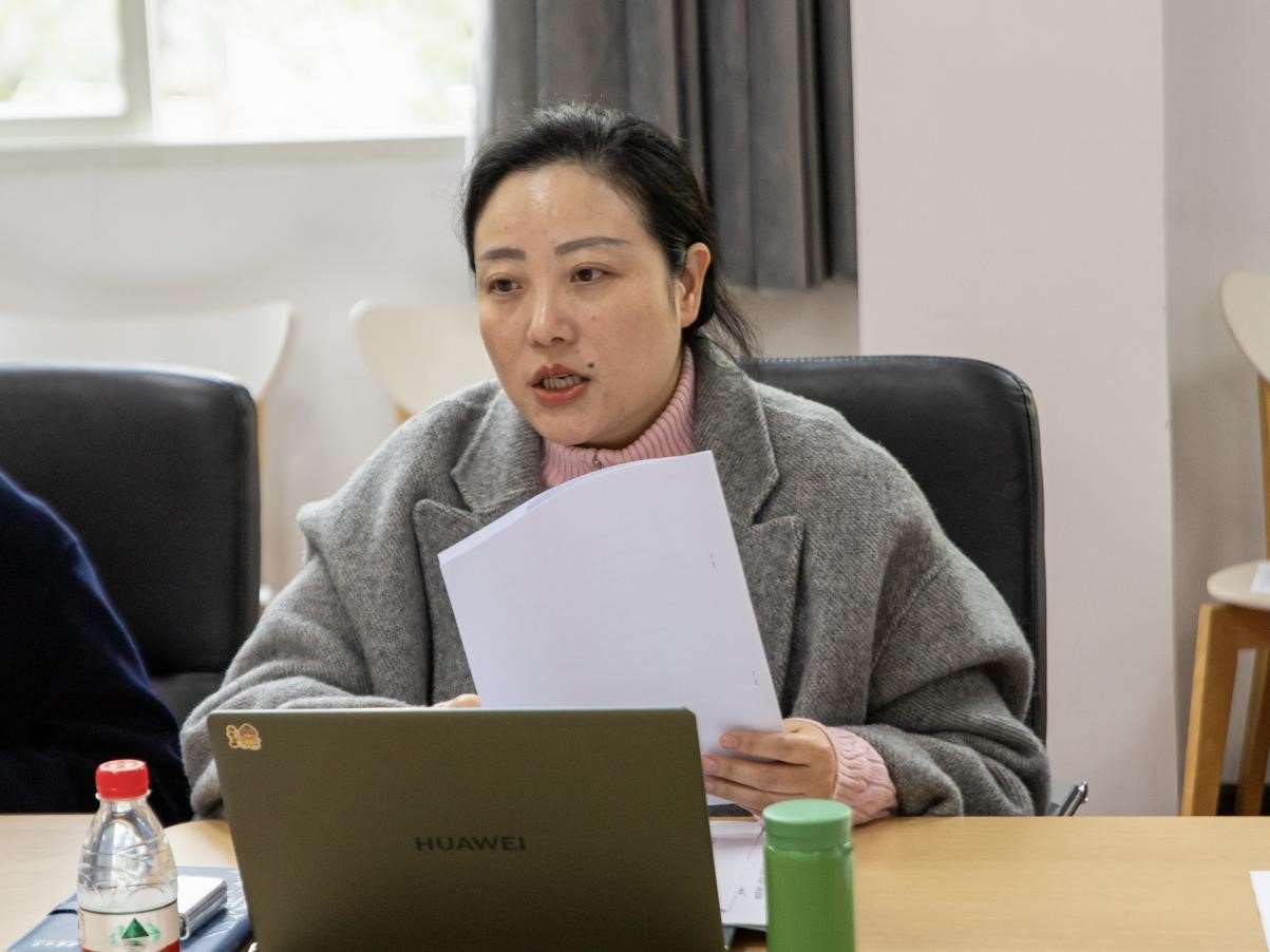 各支部党员代表参加会议