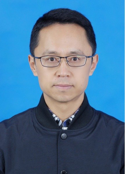 院长 龙伟